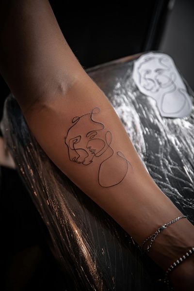 Minimal Tattoo
